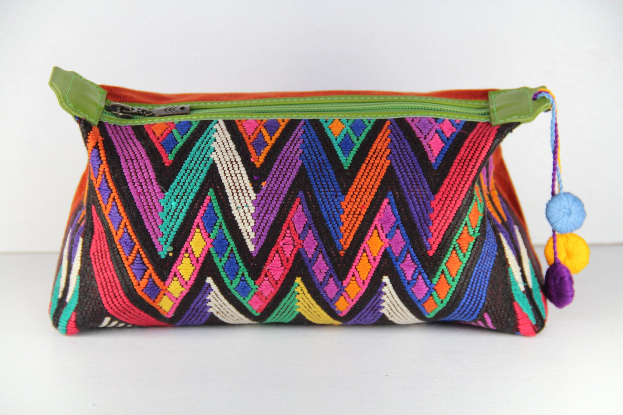 Marin Attaché