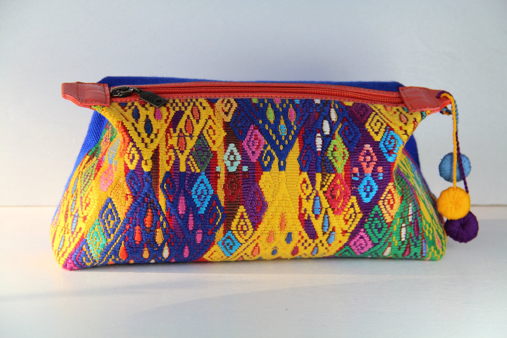 Marin Attaché