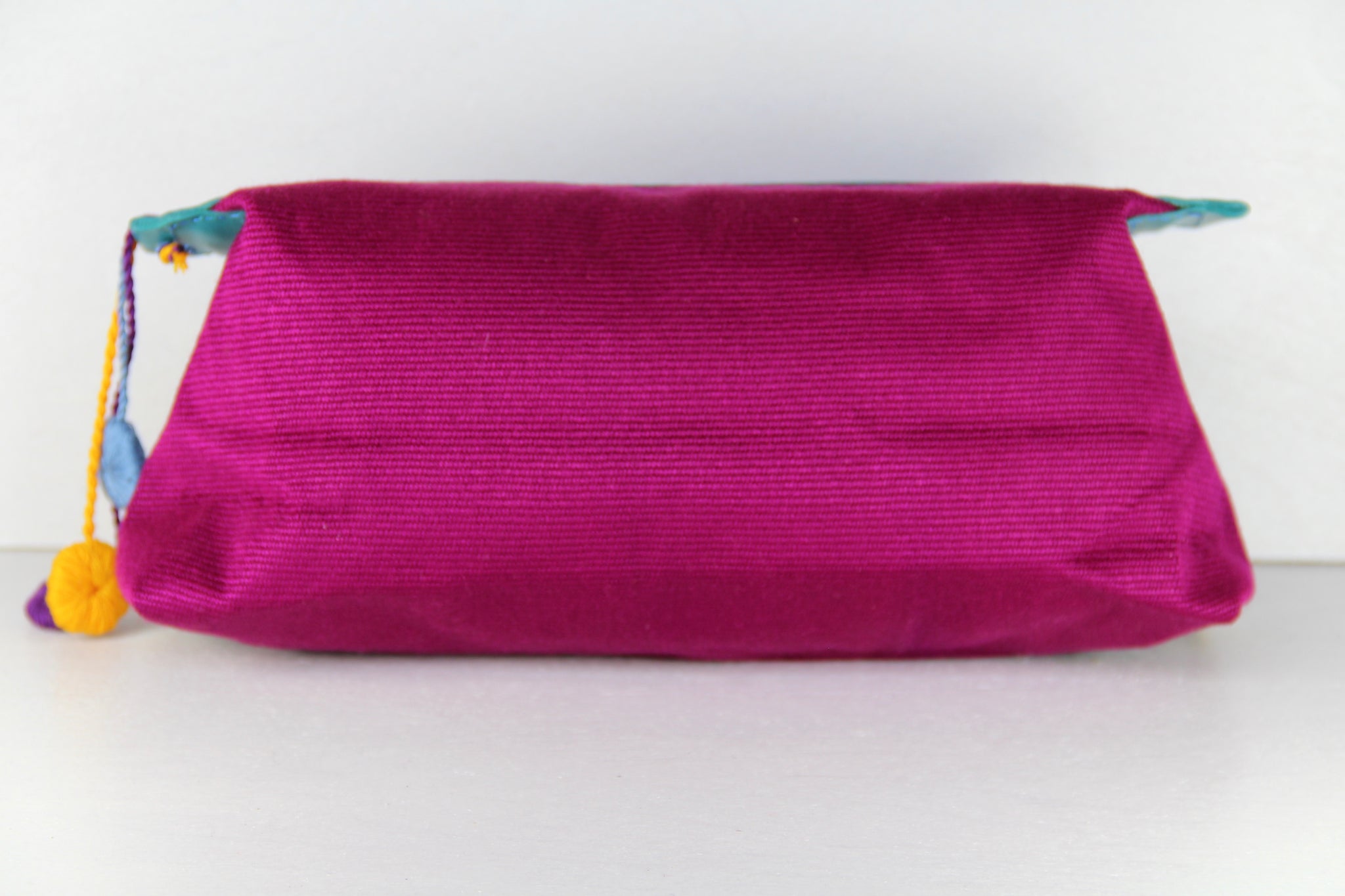 Marin Attaché