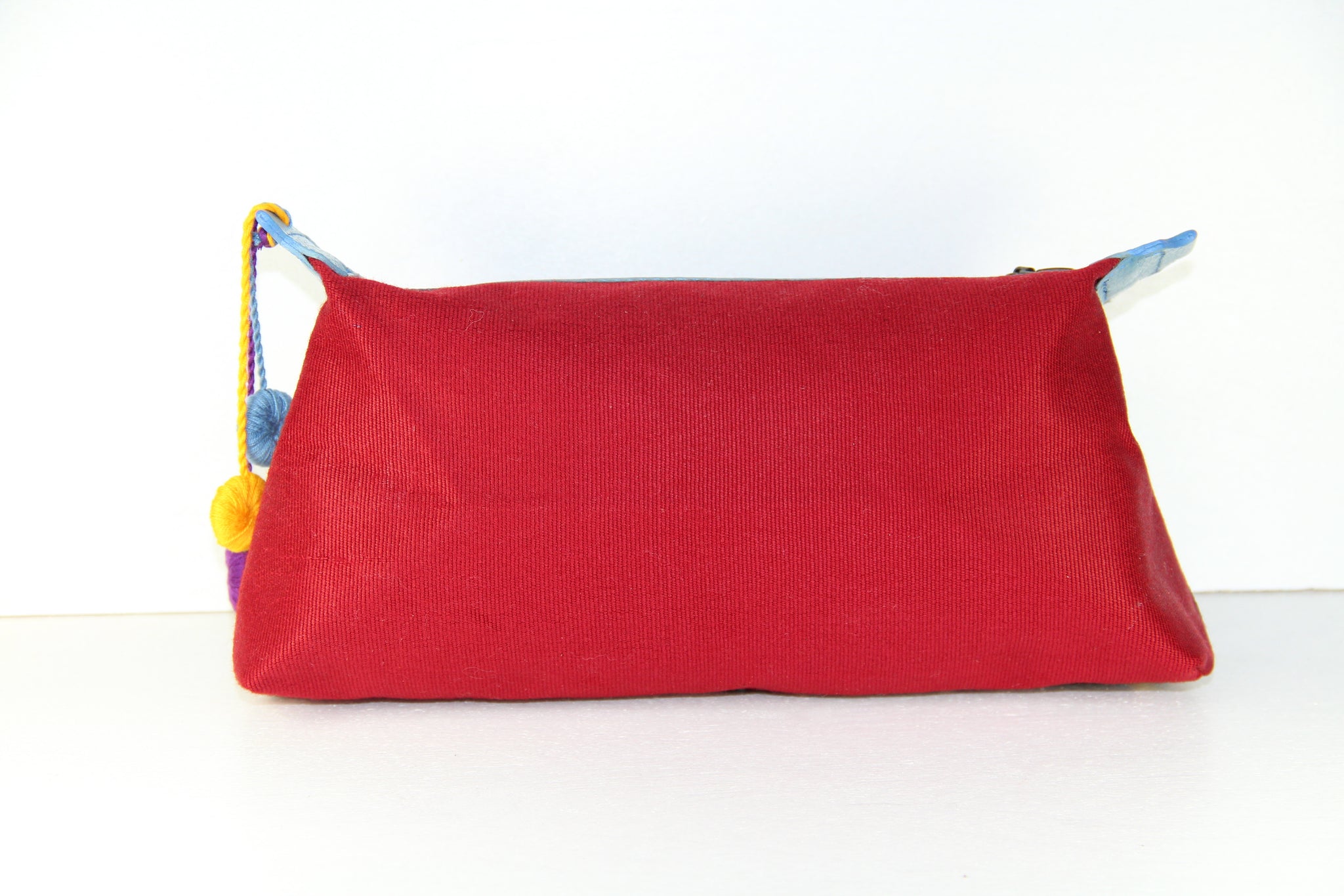 Marin Attaché