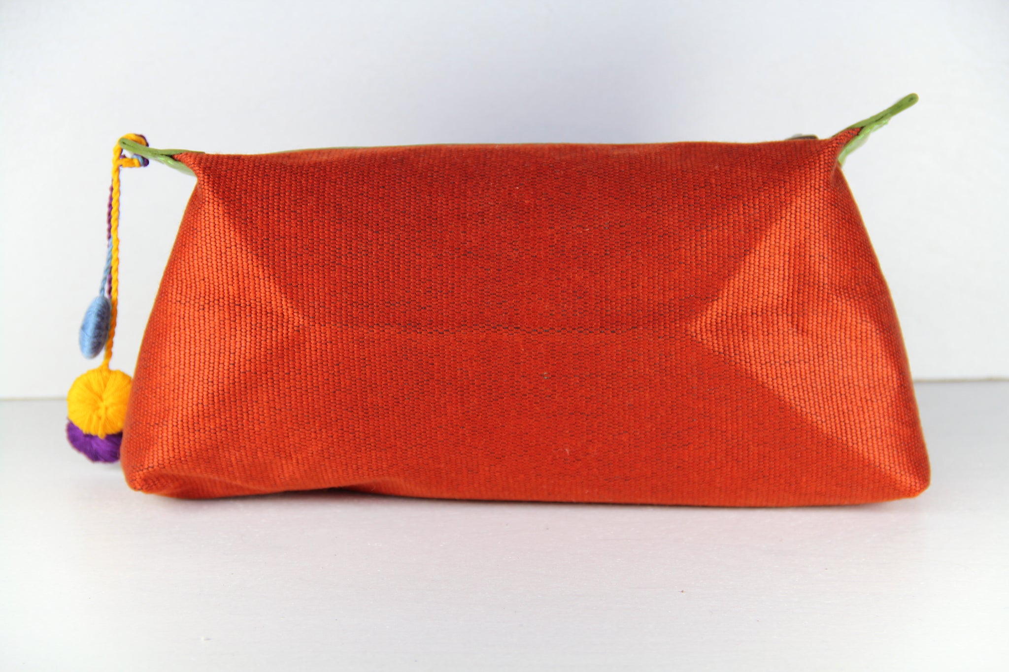 Marin Attaché